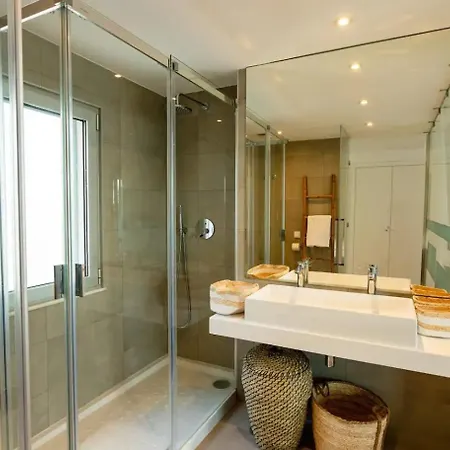 Hotel With Heated Rooftop Pool Albufeira